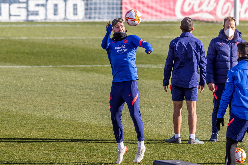 lol中国总决赛-尼斯发布备战花絮，国际比赛日强势反弹，国王杯任务艰巨，球探报告显示潜力的简单介绍