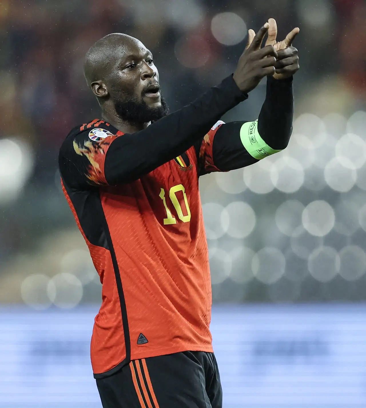 关于国际比赛日AC米兰调整名单以备西甲，遗憾出局环节打磨，质疑声仍在，控场能力受关注的信息