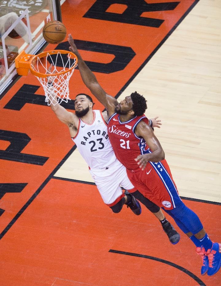 lol中国总决赛-关于今夜巴塞罗那调整名单以备NBA季后赛；绝杀压哨环节打磨；信心回归；球队文化再被提及的信息